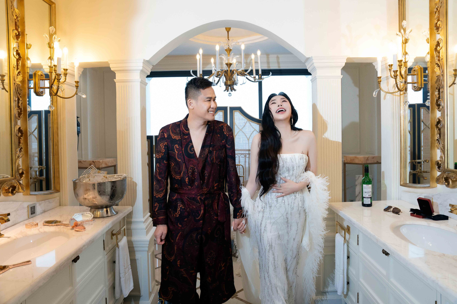Ca sĩ Hồ Quỳnh Hương ra mắt MV “Đôi tim thuần khiết” gửi tặng người bạn đời Hoàng Công Thành - ảnh 1