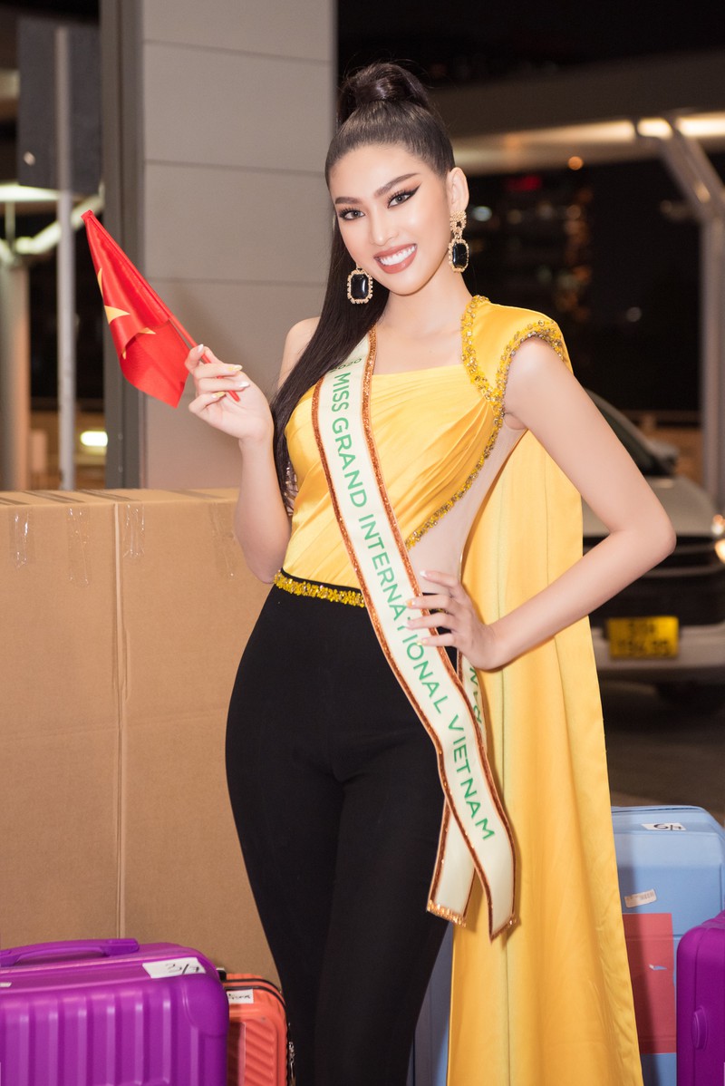 2 người đẹp dự thi Hoa hậu Hòa Bình Quốc tế 2021 dương tính Covid-19, fan lo lắng cho đại diện Việt Nam - ảnh 2