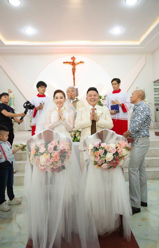 Những đám cưới ở nhà thờ đẹp lung linh của sao Việt - ảnh 4