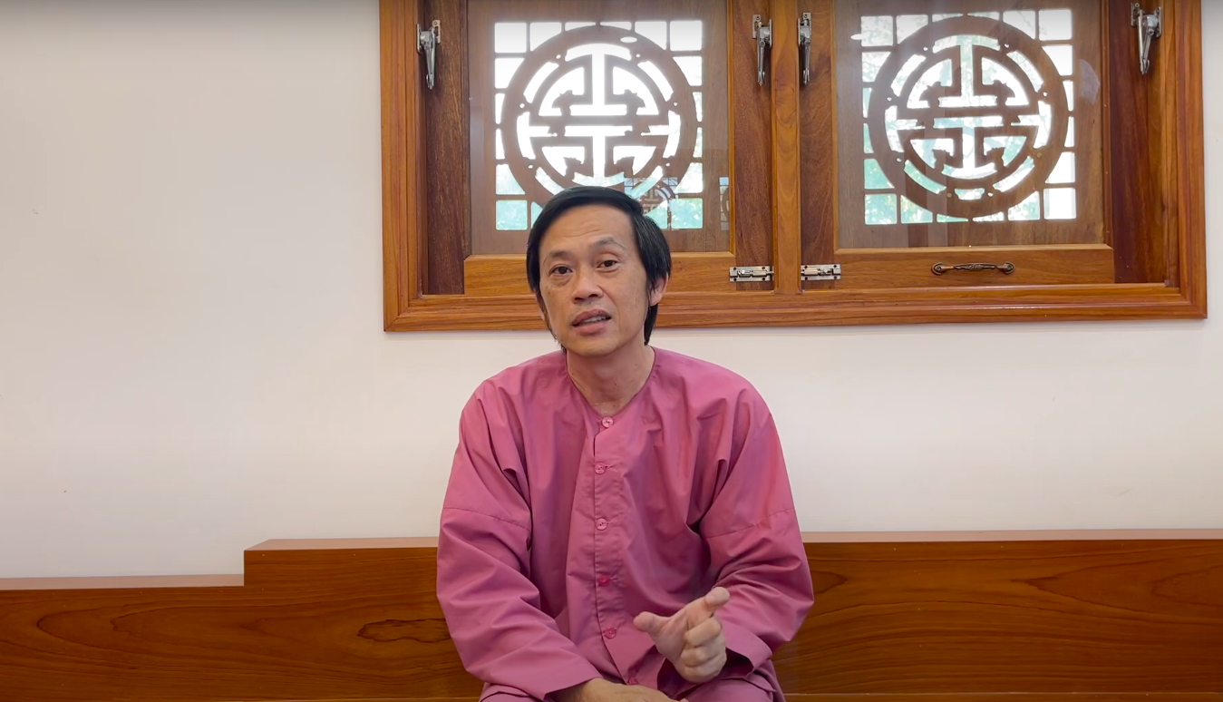 Cư dân mạng đã chuyển kênh qua ca sĩ Phi Nhung sau nhiều ngày hóng ồn ào từ thiện của NSUT Hoài Linh?