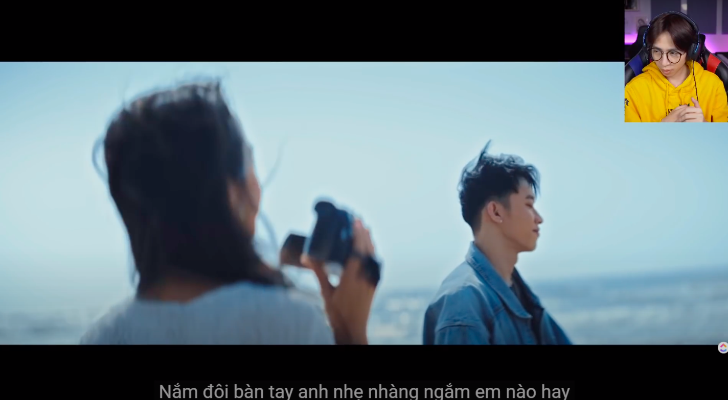 ViruSs reaction MV 'Nắm đôi bàn tay' của Kay Trần