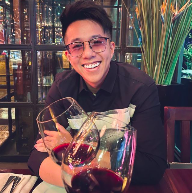 Matt Liu đăng ảnh đón sinh nhật 27 tuổi bên Hương Giang?