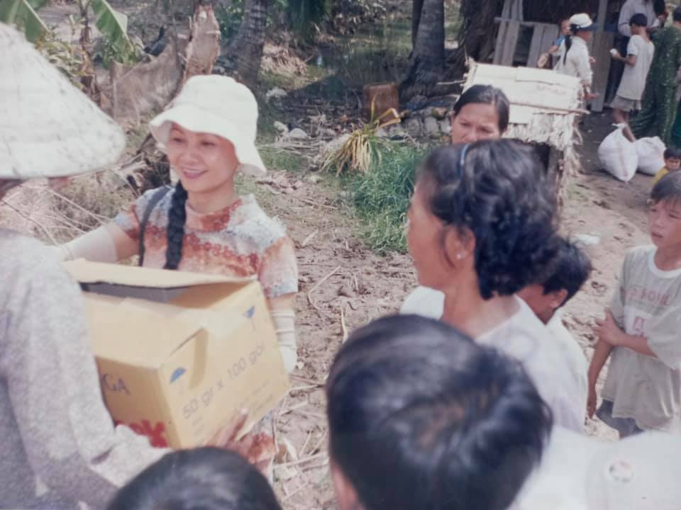 Thuỷ Tiên 'choáng' vì mẹ ruột liên tục hỏi tiền gửi không kịp, mục đích sử dụng khiến ai nấy đều xúc động - ảnh 7