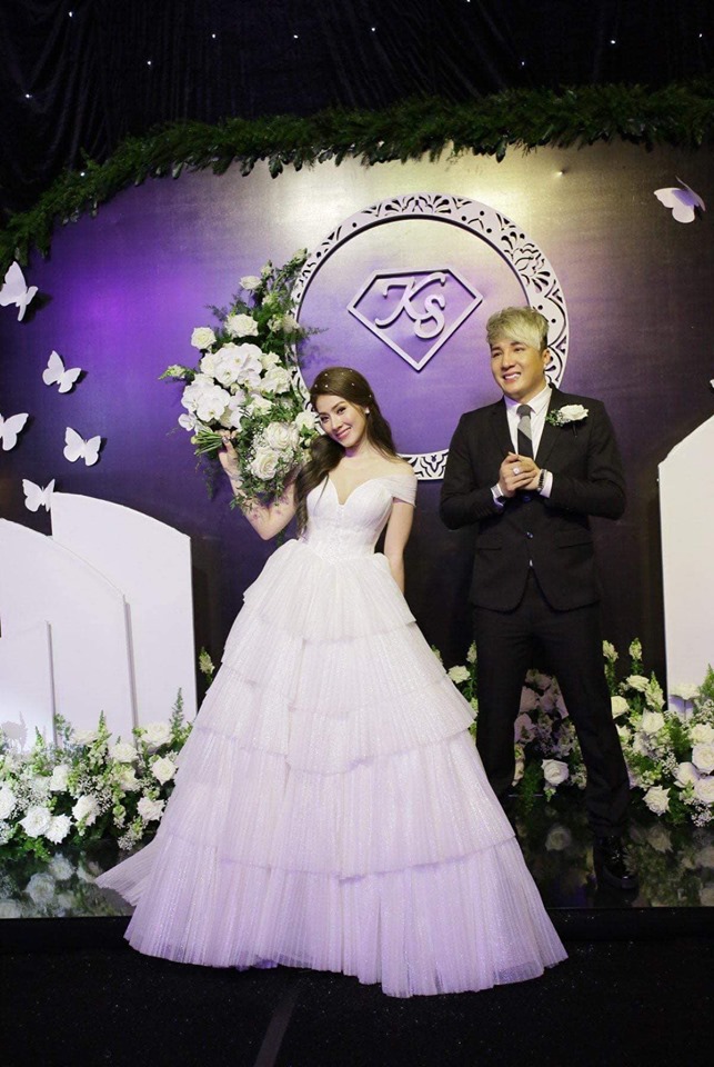 Lâm Chấn Khang và bà xã Kim Jun See trong đám cưới cách đây 2 năm