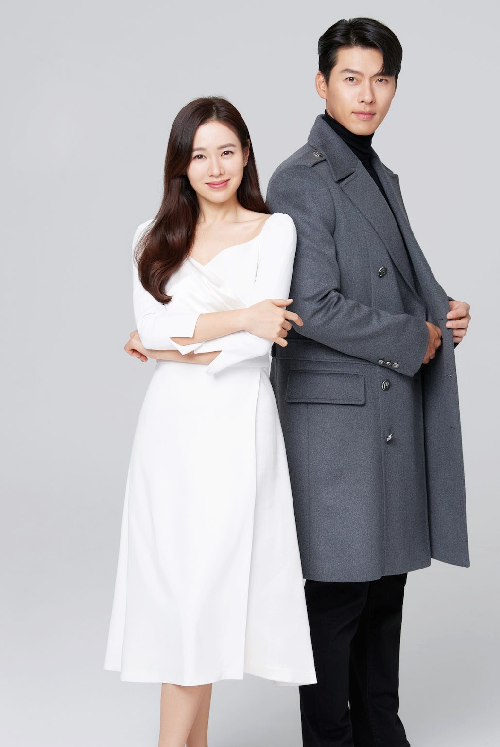 Sự thật về bức ảnh Son Yejin diện váy rộng lộ bụng bầu, làm dấy lên tin đồn mang thai con đầu lòng với Hyun Bin