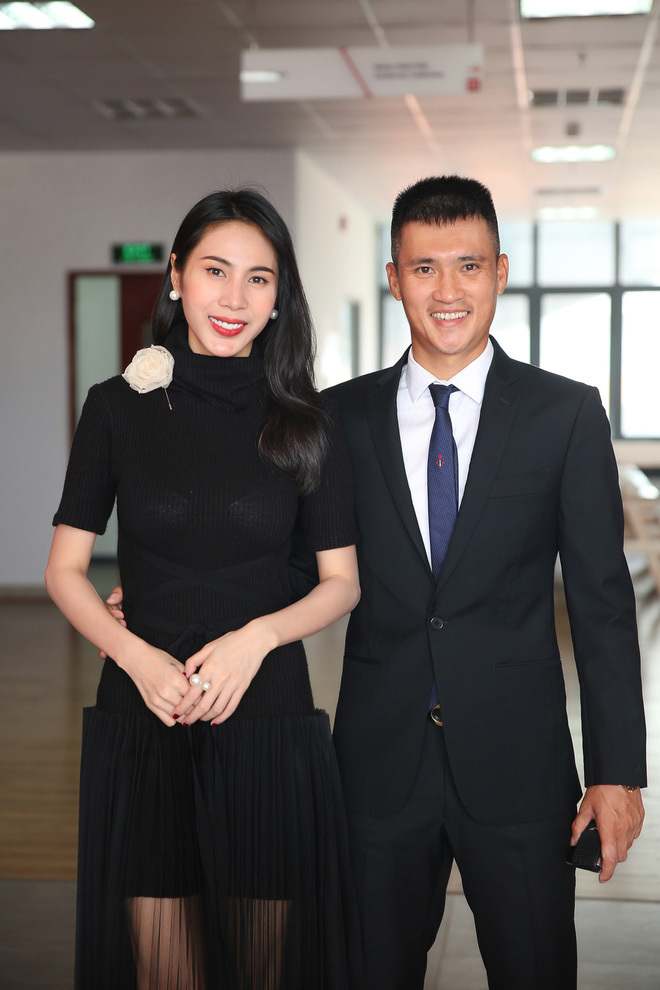 Thuỷ Tiên và Công Vinh là một trong những cặp vợ chồng hạnh phúc và giàu có trong showbiz Việt