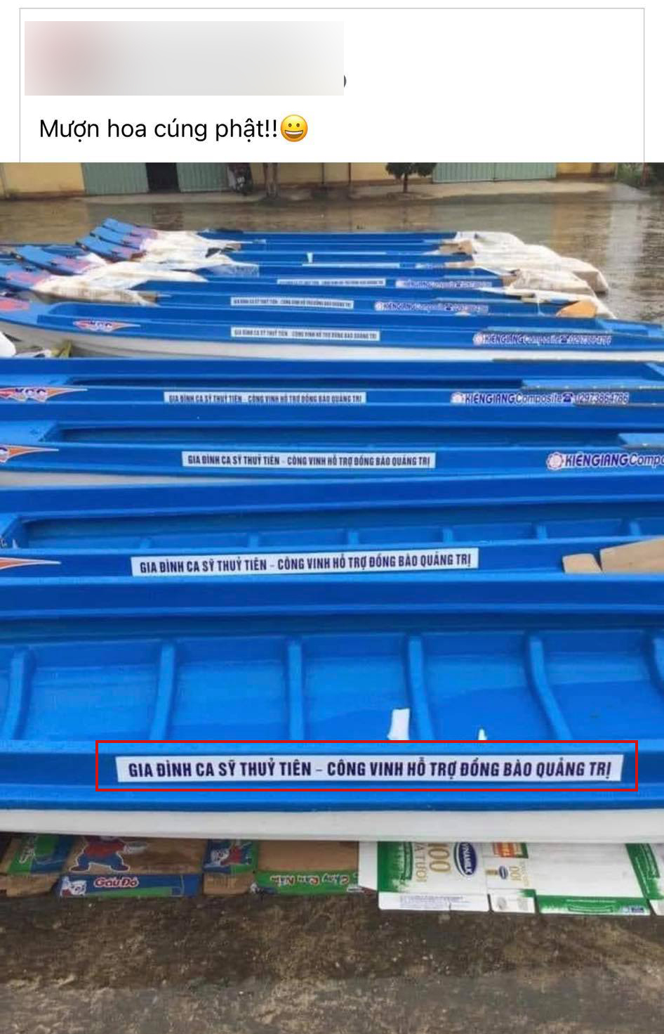 Hình ảnh những chiếc thuyền cứu trợ từ gia đình Thuỷ Tiên - Công Vinh đang gây tranh cãi trên mạng xã hội