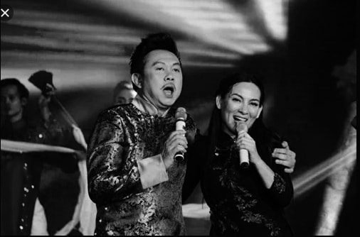 Xót xa hình ảnh NS Chí Tài và ca sĩ Phi Nhung song ca trên sân khấu: 'Sẽ cùng hát tiếp ở một thế giới khác' - ảnh 6