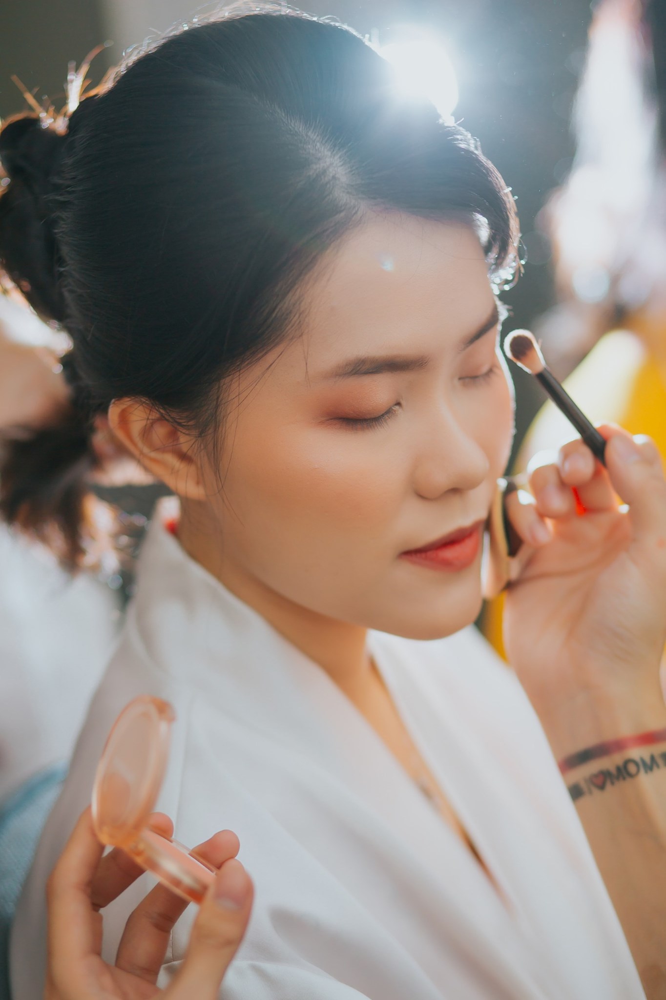 Phù thuỷ cô dâu - Makeup Artist Ty Lê: Nếu không làm nghề trang điểm, có lẽ tôi sẽ là tiếp viên hàng không