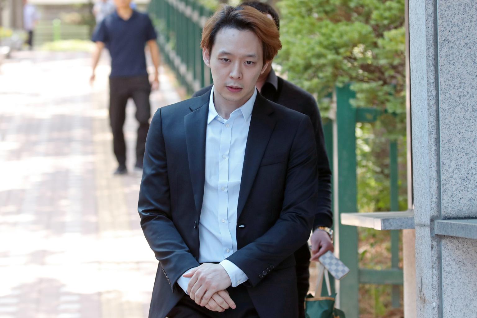 Park Yoochun mất sự nghiệp do bê bối dùng chất kích thích