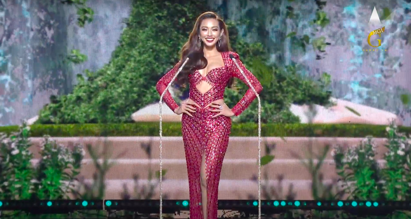 Nguyễn Thúc Thuỳ Tiên thi bán kết Miss Grand International 2021: Hô vang 2 tiếng Việt Nam đầy tự hào, diễn bikini cực cuốn - ảnh 3