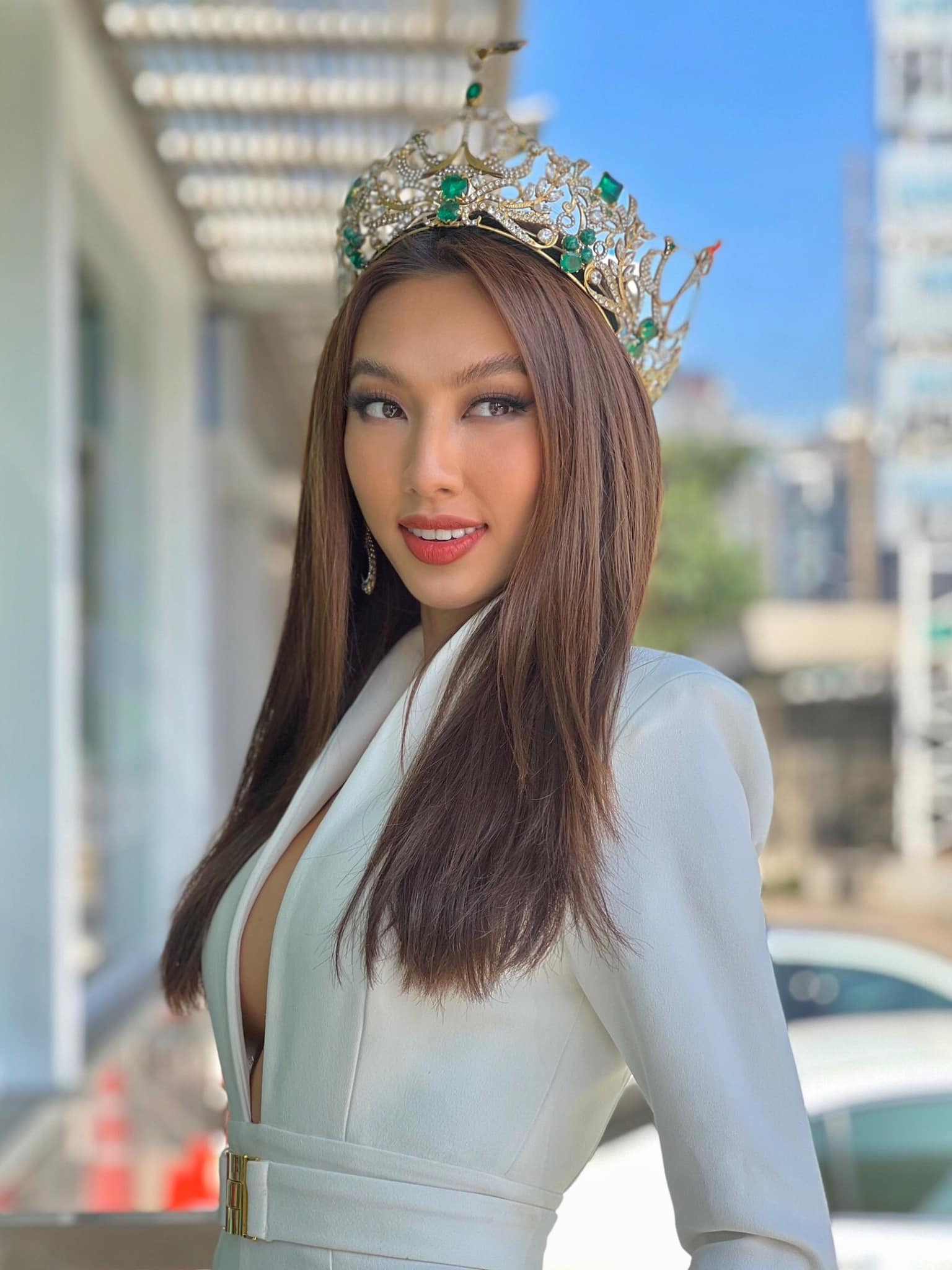 Nguyễn Thúc Thùy Tiên là Hoa hậu đương nhiệm của Miss Grand International 2021