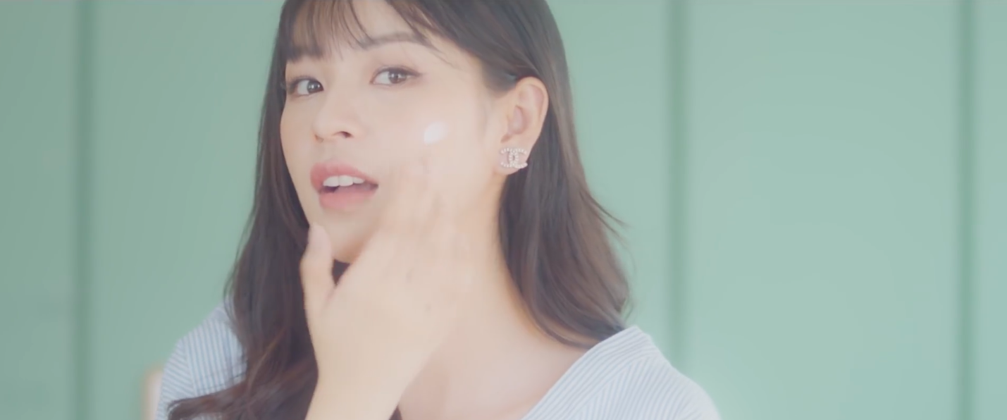MV mới của Phí Phương Anh: Giọng hát 'mập mờ' như chính tựa đề, giống video quảng cáo hơn sản phẩm âm nhạc - ảnh 4