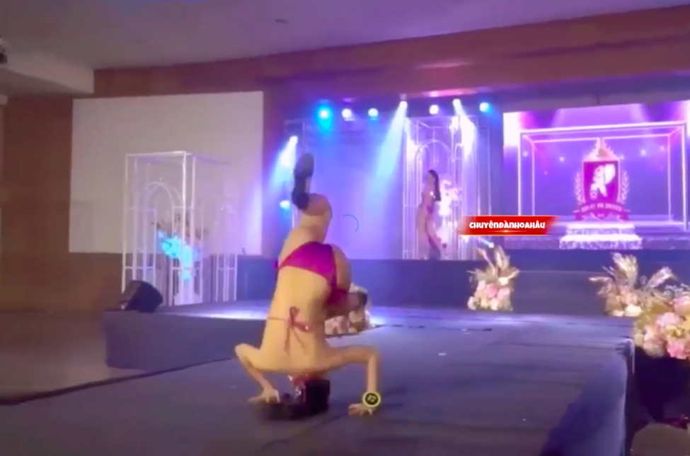 Chỉ có ở Miss Grand tại Thái Lan: Thí sinh diện bikini 'lộn mèo' ầm ầm trên sân khấu - ảnh 1