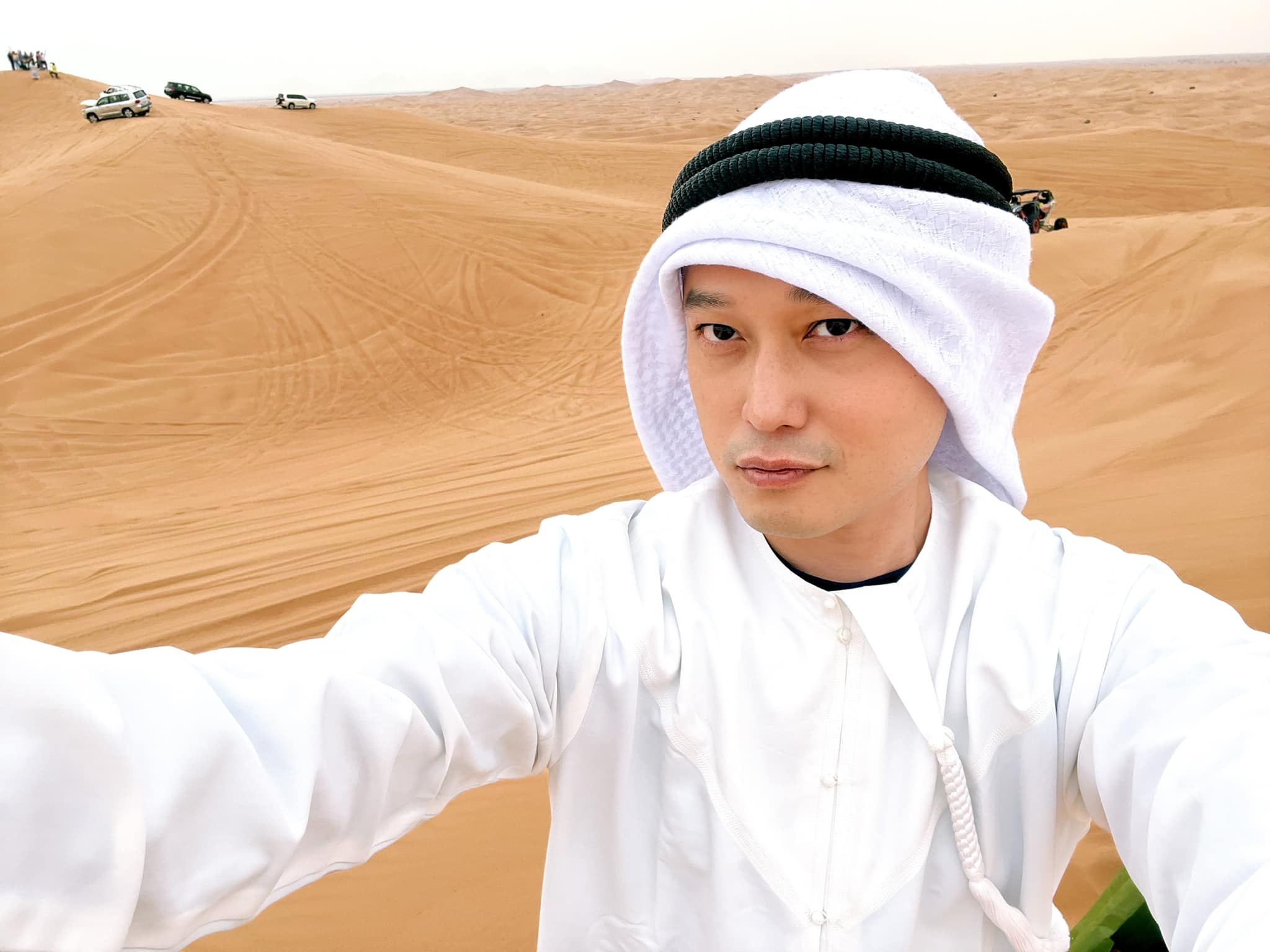 Ca sĩ Quang Vinh 'check in' ở Dubai...