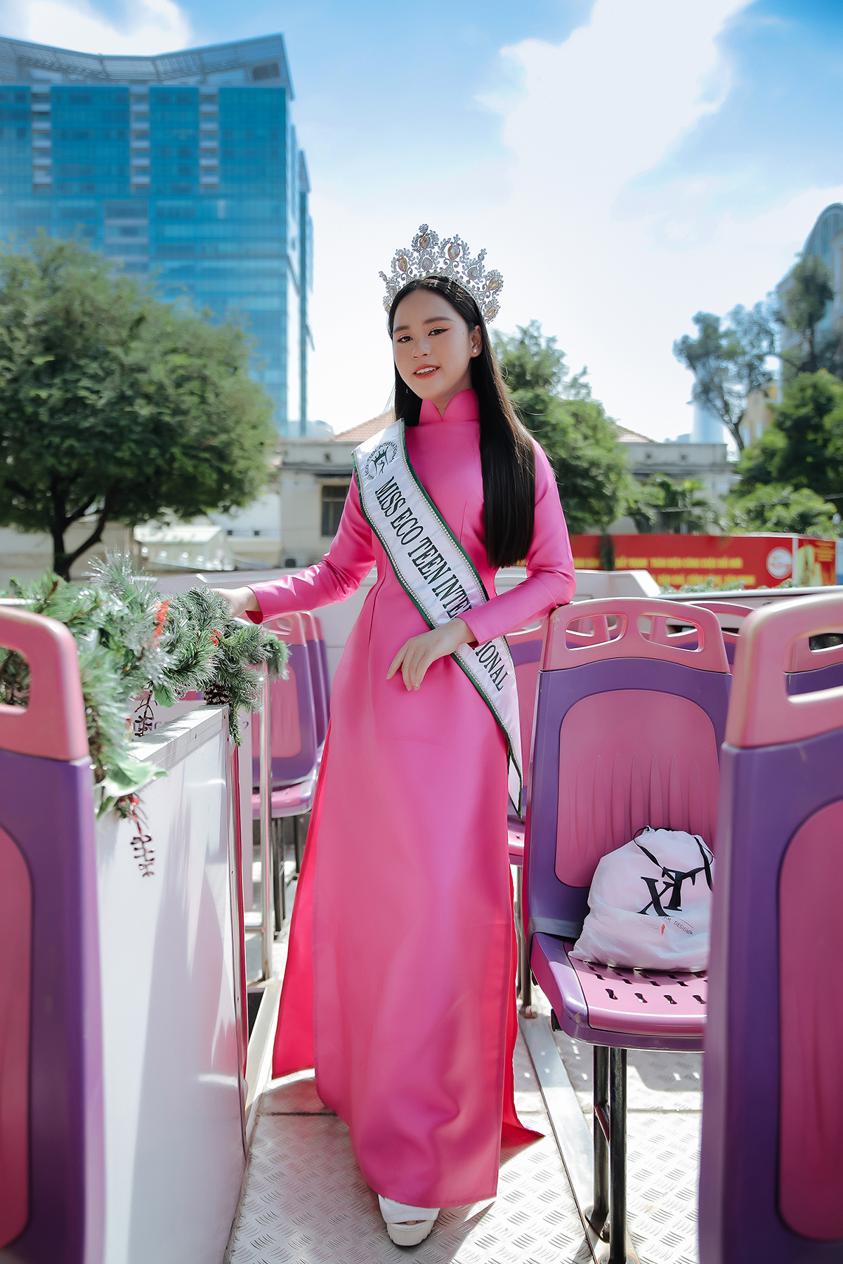 Hẩm hiu lễ diễu hành sau đăng quang Hoa hậu quốc tế của Bella Vũ, Nguyễn Thúc Thùy Tiên cũng có kế hoạch tương tự - ảnh 1