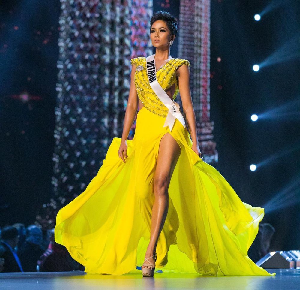 Chiếc váy dạ hội màu vàng đầy ấn tượng của H'Hen Niê tại Miss Universe 2018