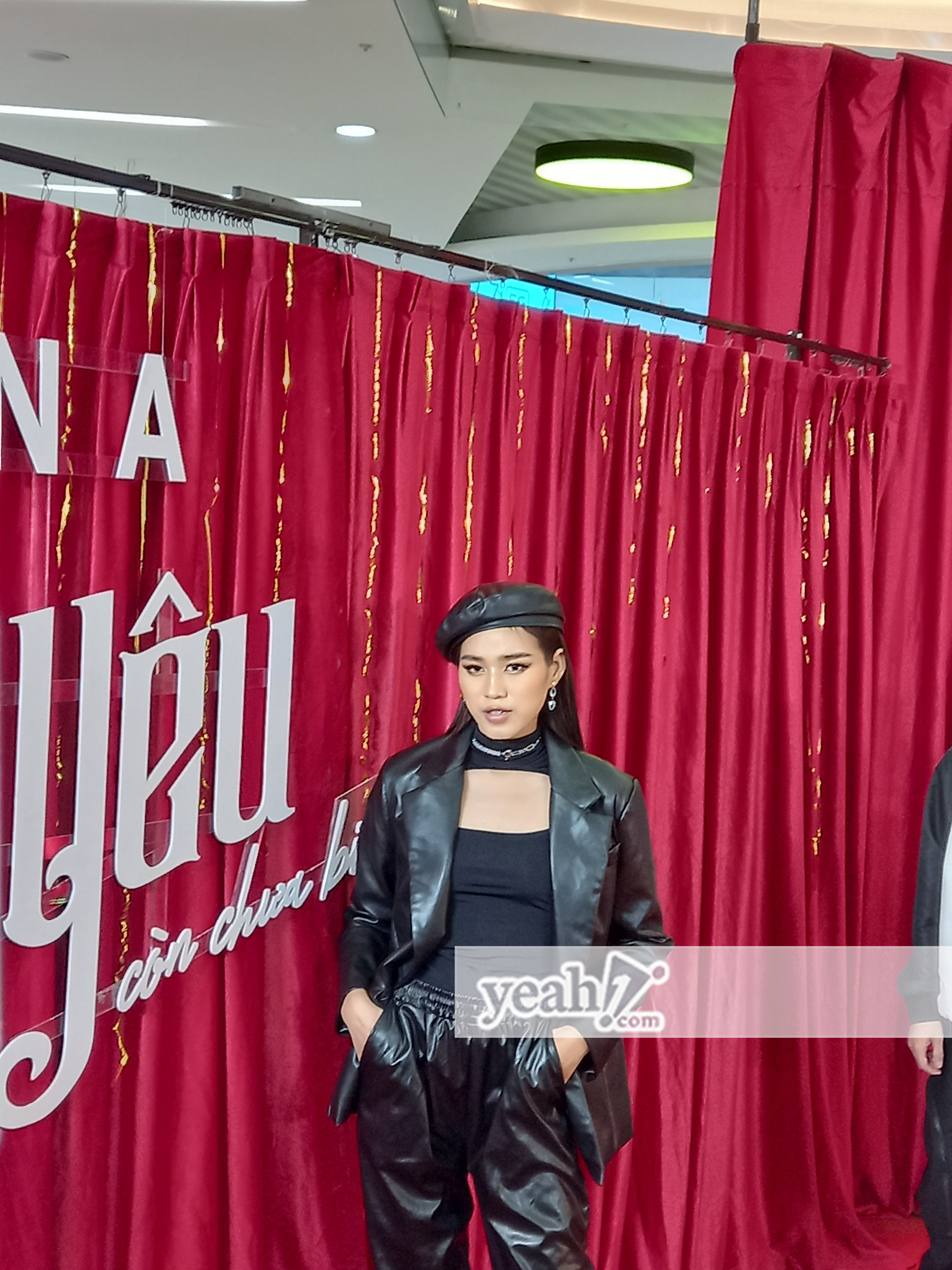 Hương Giang quyết không tháo khẩu trang, Đỗ Thị Hà cá tính trước ngày lên đường thi chung kết Miss World 2021 - ảnh 5