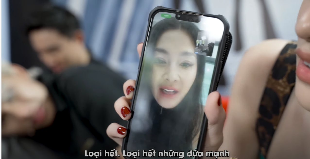 Hương Giang cầu cứu mẹ Lukkade sau khi gà cưng bị loại, lời khuyên từ chị đại Thái Lan gây tranh cãi Hương Giang 'cầu cứu' mẹ Lukkade sau khi 'gà cưng' bị loại, lời khuyên từ 'chị đại Thái Lan' gây tranh cãi - ảnh 2