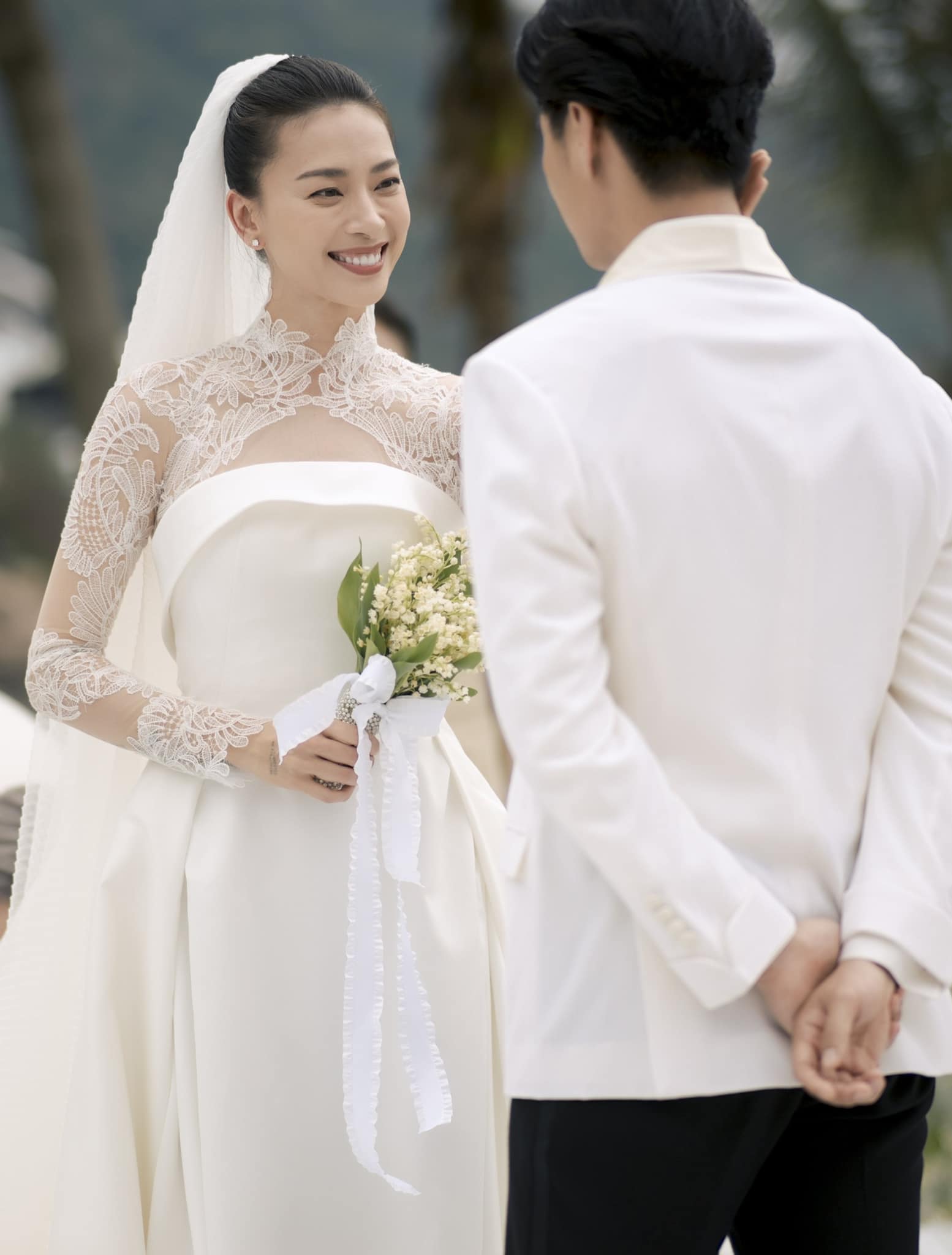 Loạt ảnh nét căng đám cưới Ngô Thanh Vân và Huy Trần, nữ diễn viên sẵn sàng làm mẹ ở tuổi 43