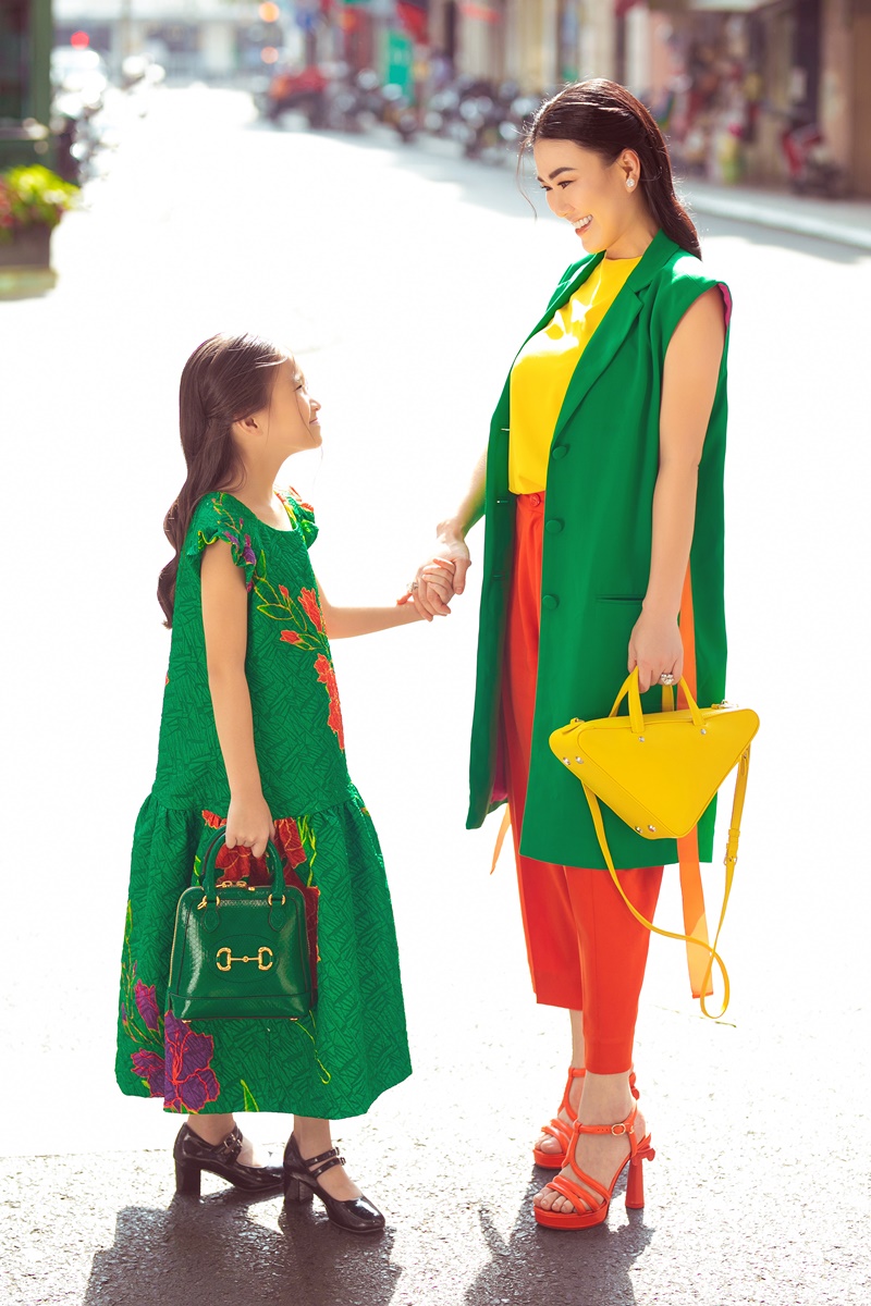 Vũ Ngọc và Son giới thiệu váy áo mùa Xuân cho mẹ và bé