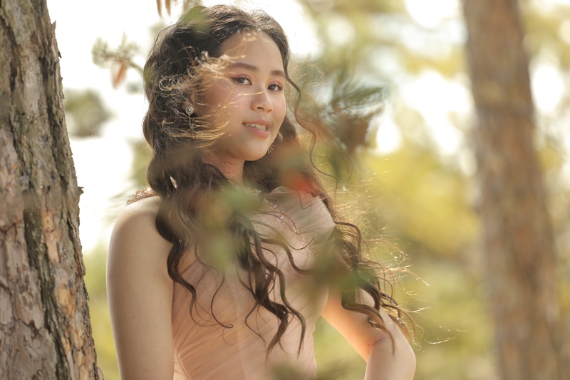 Hoa hậu nhí Bella Vũ hóa nàng công chúa cổ tích trong MV mới
