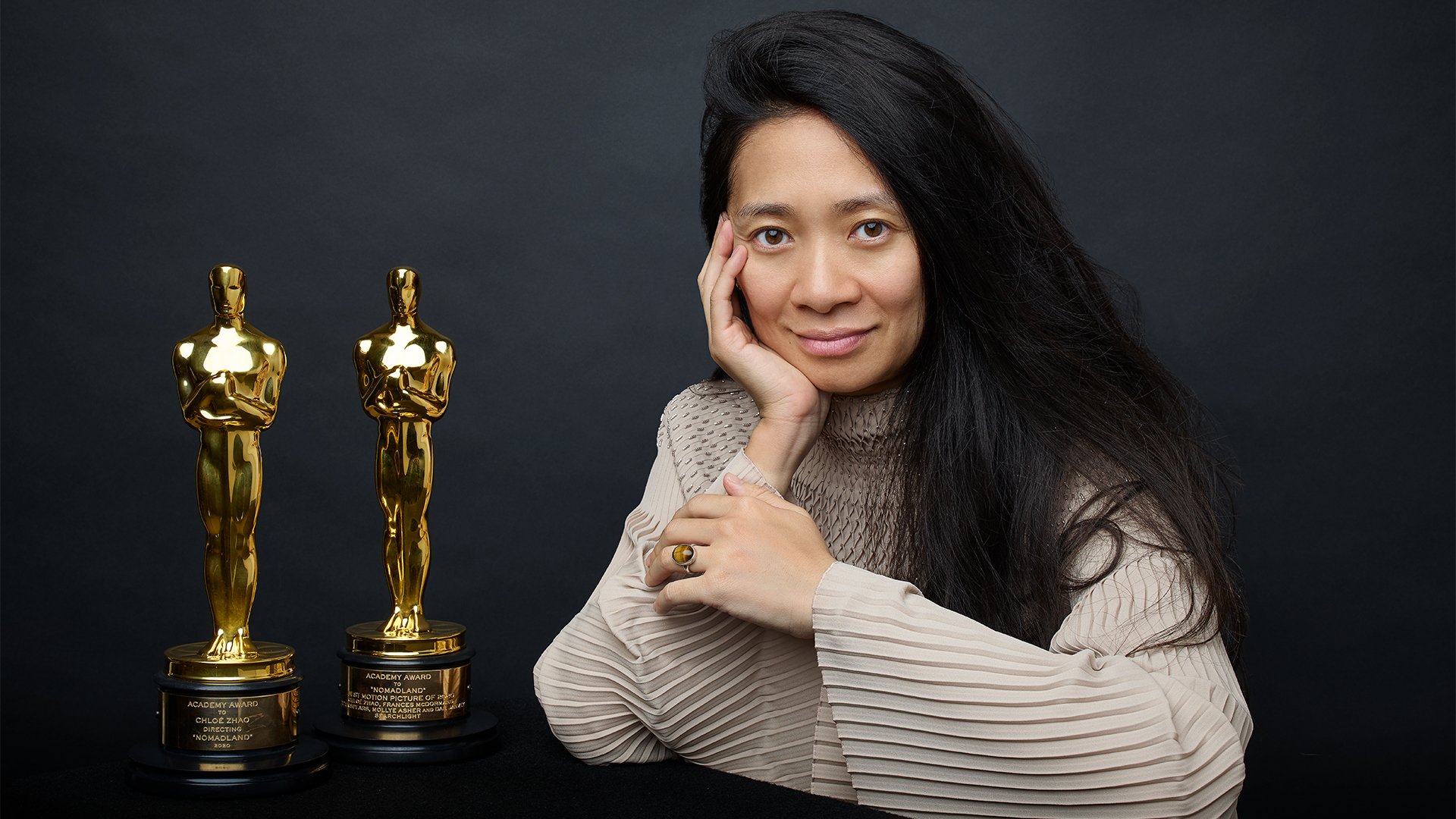 Nữ đạo diễn gốc Hoa Chloe Zhao với kinh nghiệm của mình hứa hẹn sẽ không làm người xem thất vọng