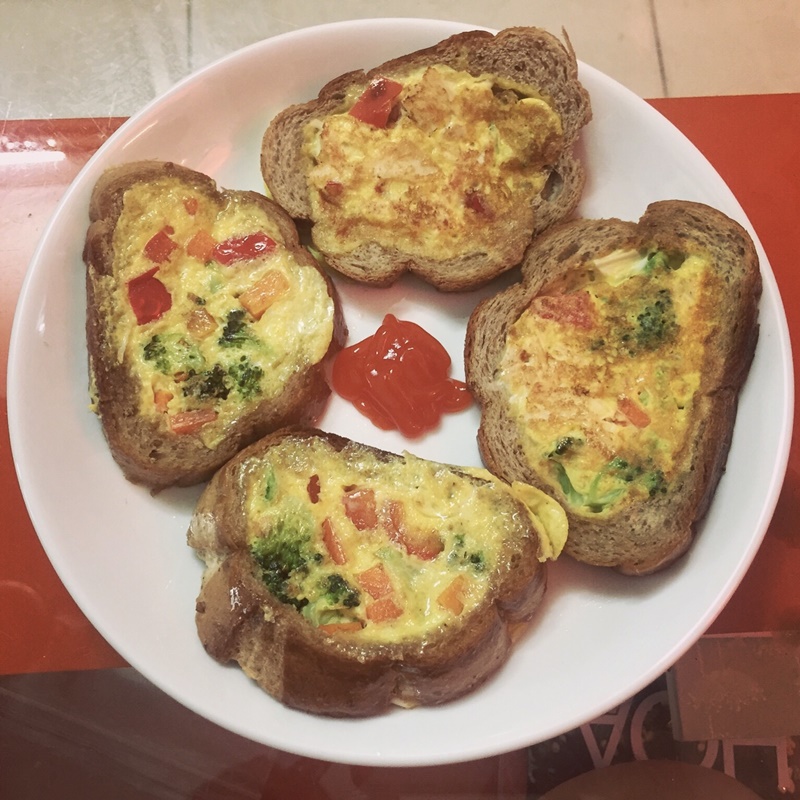 Phương Mỹ Chi tiết lộ từng bị body shaming nặng nề, ám ảnh đến mức tự ngược đãi bản thân khiến sức khỏe sa sút Phương Mỹ Chi tiết lộ từng bị 'body shaming' nặng nề, ám ảnh đến mức tự ngược đãi bản thân khiến sức khỏe sa sút - ảnh 8