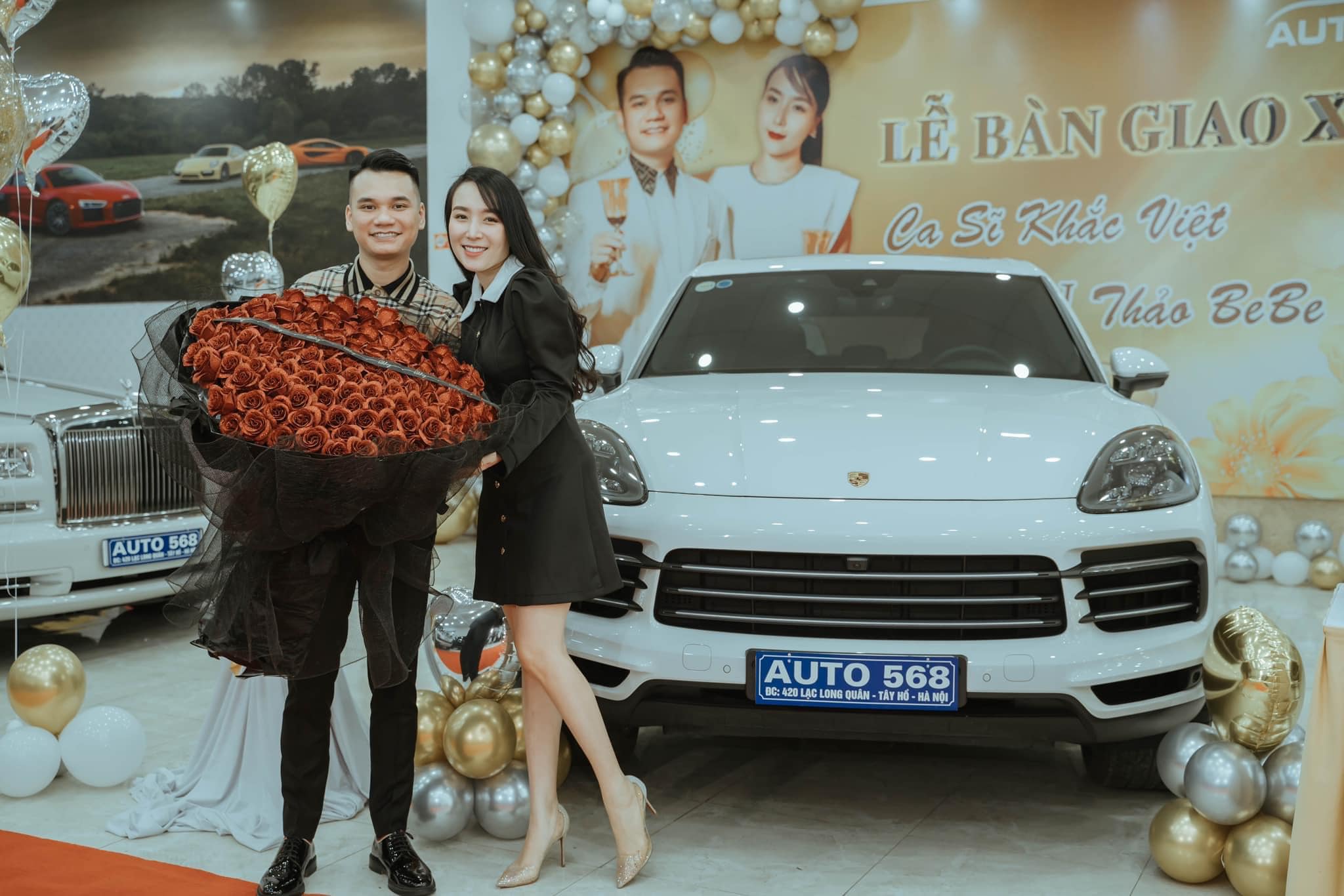 Khắc Việt mạnh tay tặng vợ Porsche hơn 7 tỷ đồng nhân ngày 8/3