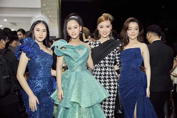 Bella Vũ có dịp gặp gỡ nhiều Hoa hậu, Á hậu, người mẫu nổi tiếng
