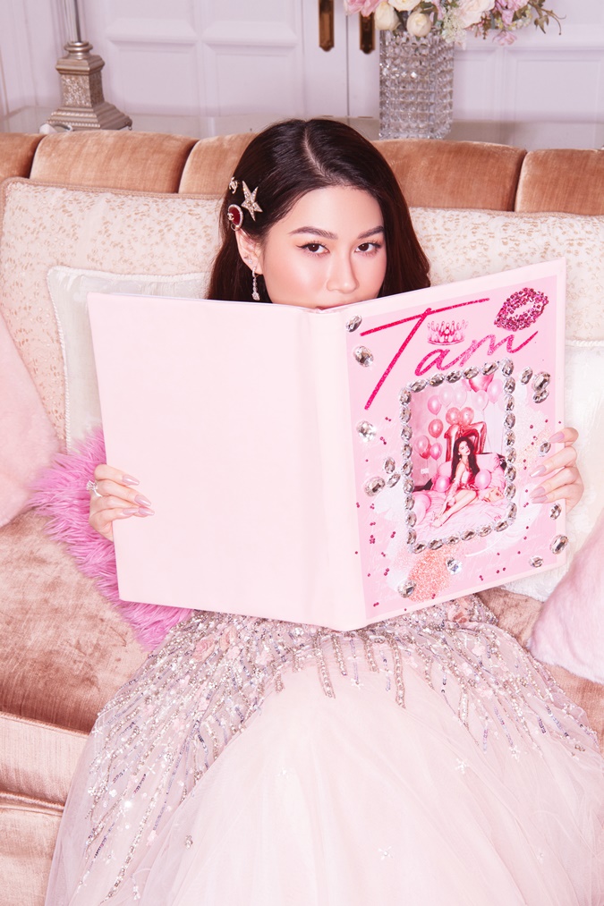 Ngọc Thanh Tâm tung teaser show thực tế cá nhân về “rich kid” ngập màu hồng và đồ hiệu - ảnh 3