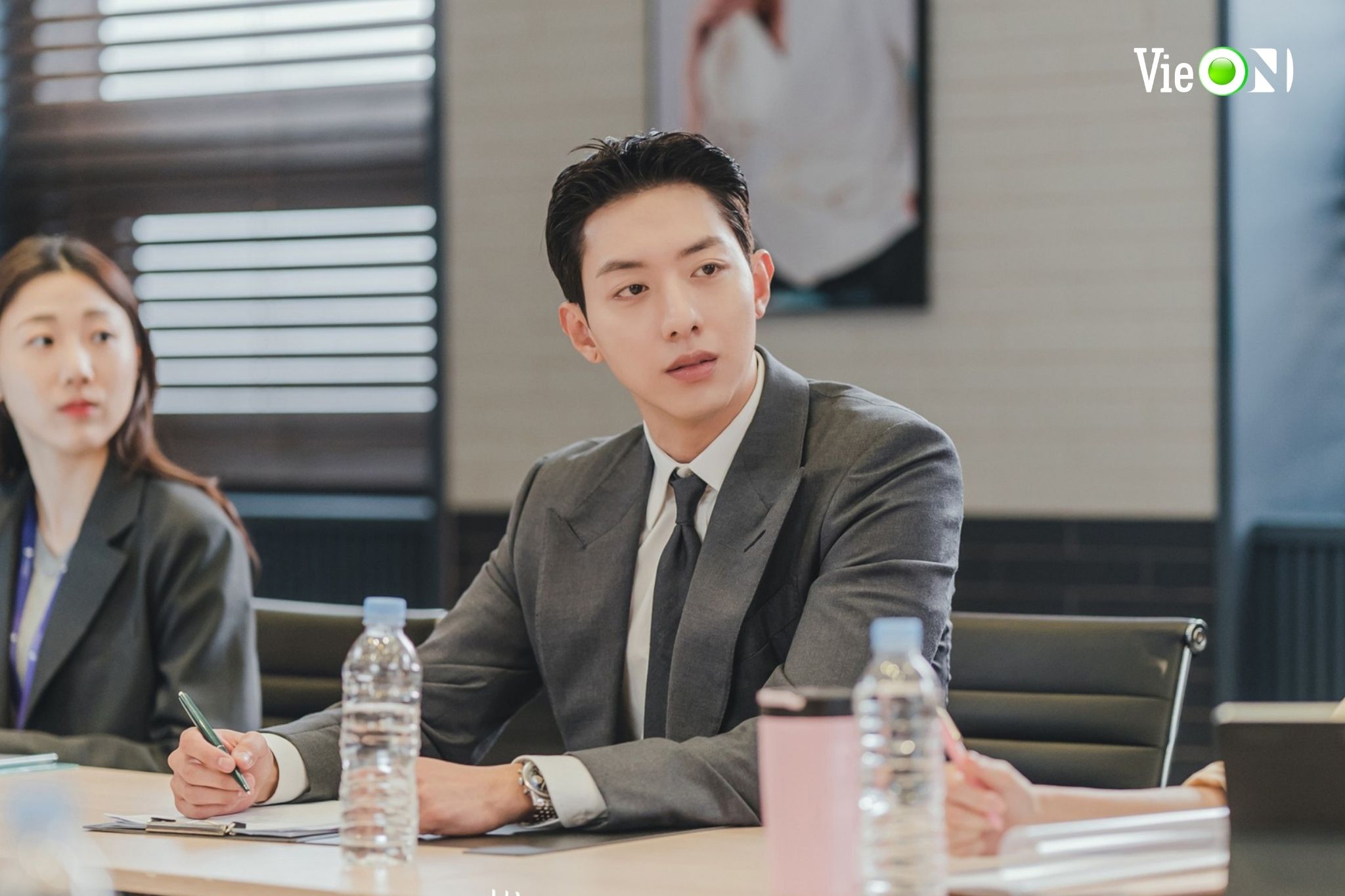 Shooting Star của Lee Sung Kyung và Kim Young Dae: Phơi bày sự thật khắc nghiệt của showbiz Hàn Quốc