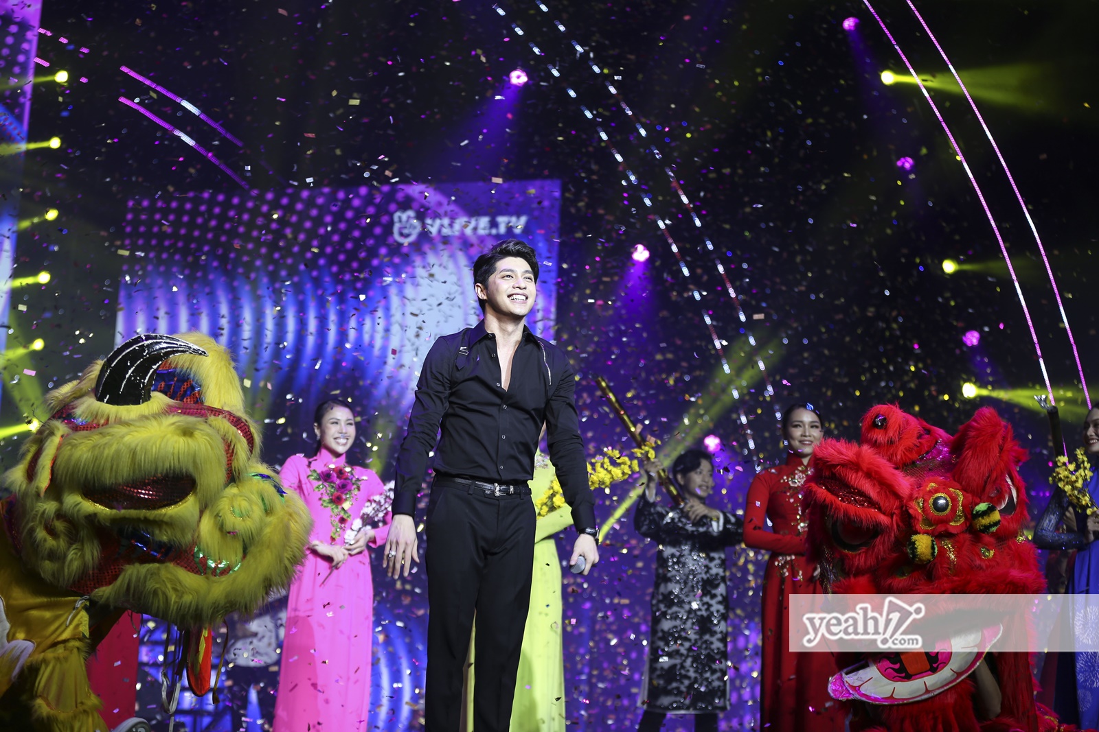 Noo Phước Thịnh hóa 'hoàng tử ballad', mang các bản 'hit' đỉnh nhất năm 2020 lên sân khấu V Heartbeat - ảnh 6
