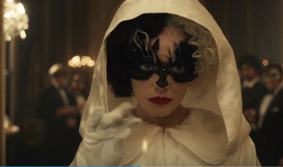 Trailer đầu tiên của 'Cruella' tiết lộ Emma Stone là nhân vật phản diện kinh điển của Disney - ảnh 2