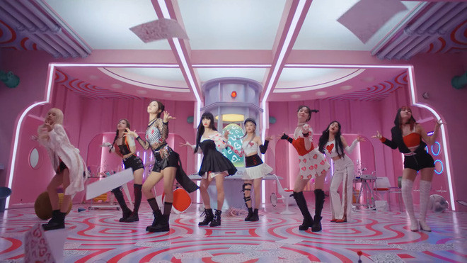   Ca khúc mới của TWICE vướng nghi vấn đạo nhạc Red Velvet 