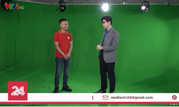 Quang Linh Vlogs bất ngờ xuất hiện trên VTV, chia sẻ về dự định mang hạt lúa giống sang châu Phi Quang Linh Vlogs bất ngờ xuất hiện trên VTV, chia sẻ về dự định mang hạt lúa giống sang châu Phi