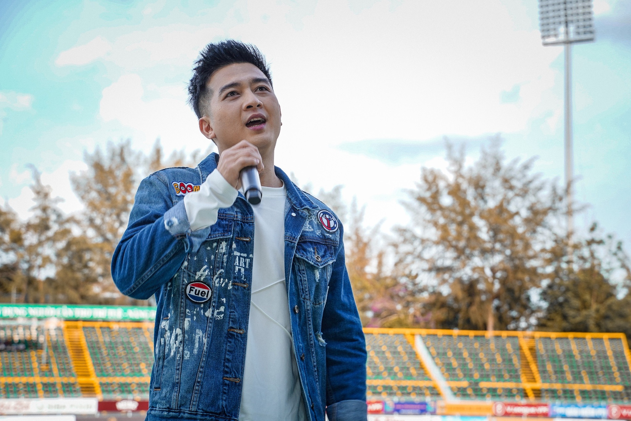Tuấn Hưng, Phương Mỹ Chi, Erik trình diễn trước Phó thủ tướng Chính phủ Vũ Đức Đam Tuấn Hưng, Phương Mỹ Chi, Erik trình diễn trước Phó thủ tướng Chính phủ Vũ Đức Đam