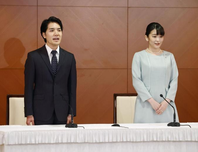 Gặp áp lực vì vừa học vừa làm, chồng của cựu công chúa Nhật Bản trượt kỳ thi luật sư lần 2