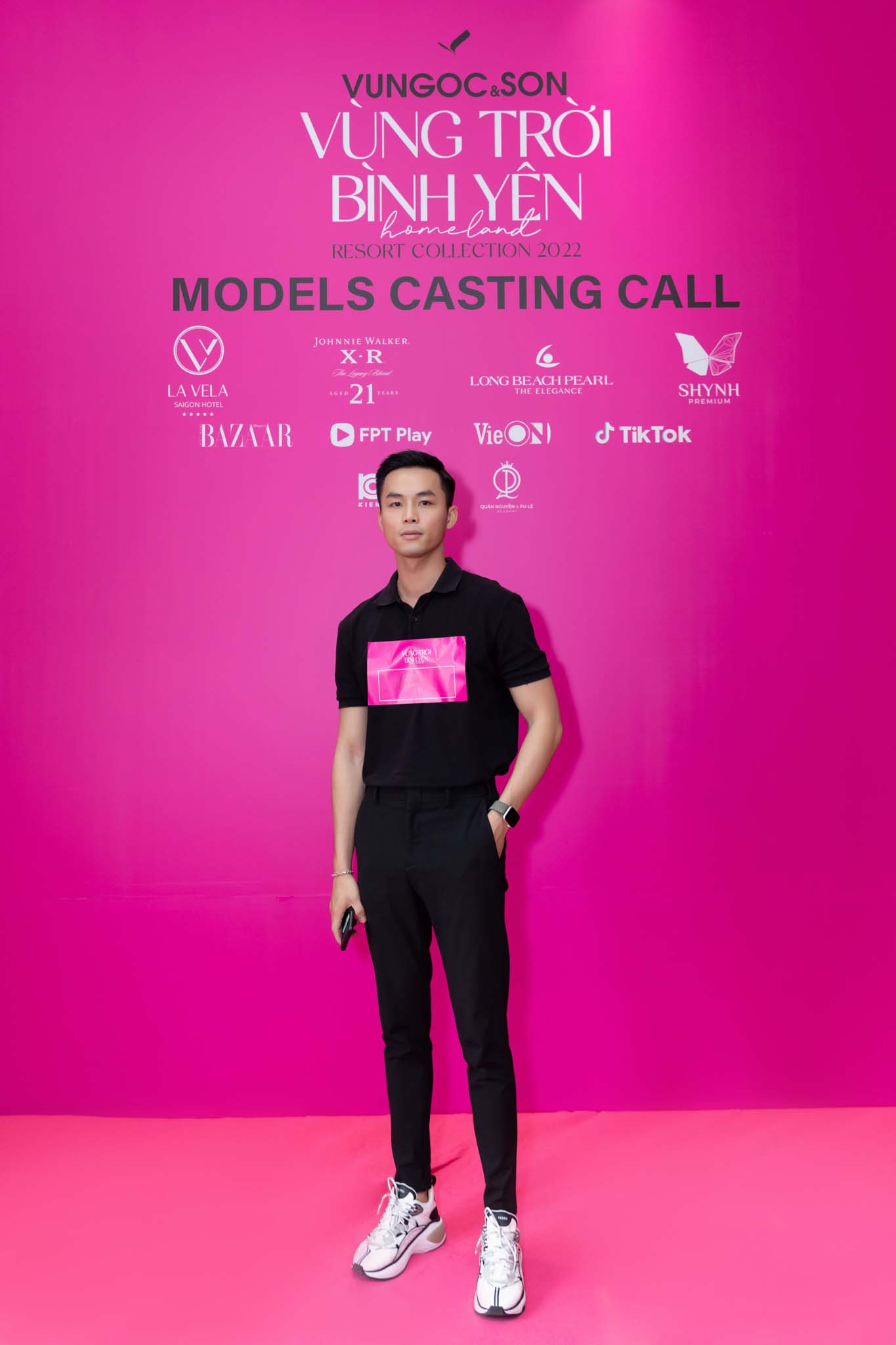 Võ Hoàng Yến- Vũ Thu Phương- Thanh Trúc Trương cùng sải bước catwalk thị phạm thí sinh tại buổi Casting