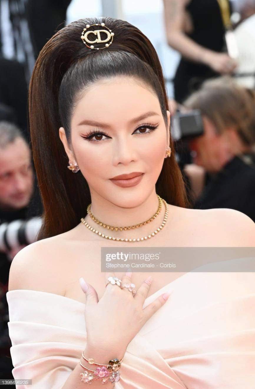 Bộ đôi Quân Nguyễn- Pu Lê đứng sau layout makeup hợp với loạt trang sức 50 tỷ của 'mợ chảnh' tại liên hoan phim Cannes - ảnh 5
