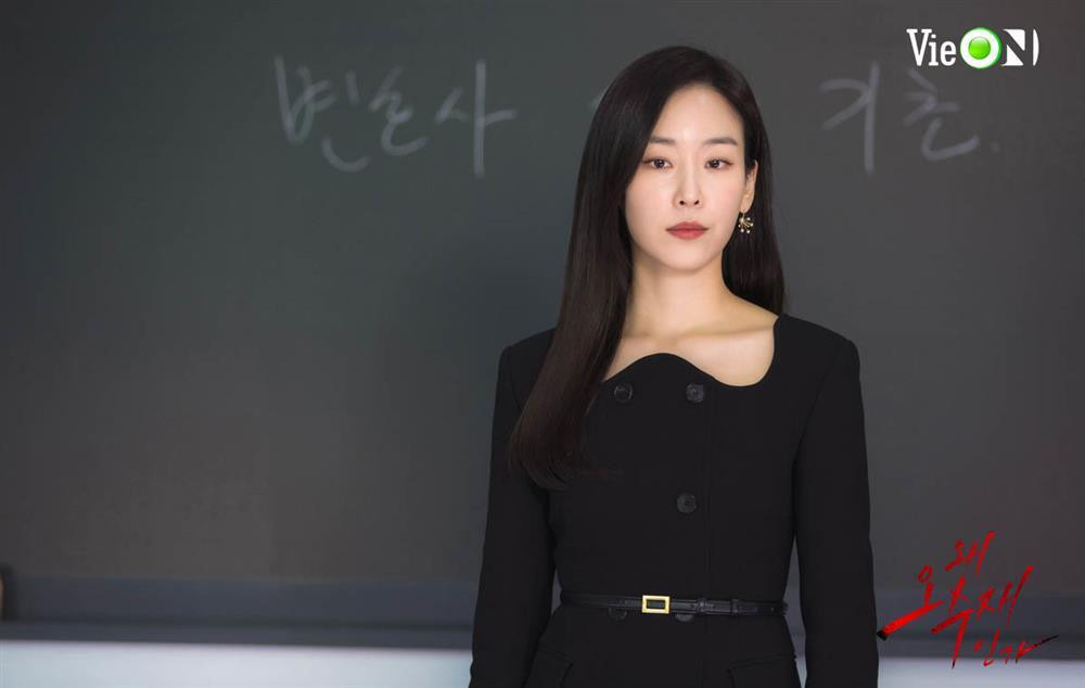 “Điên nữ” Seo Ye Ji kèn cựa đàn chị Seo Hyun Jin trong top phim mới tháng 6 