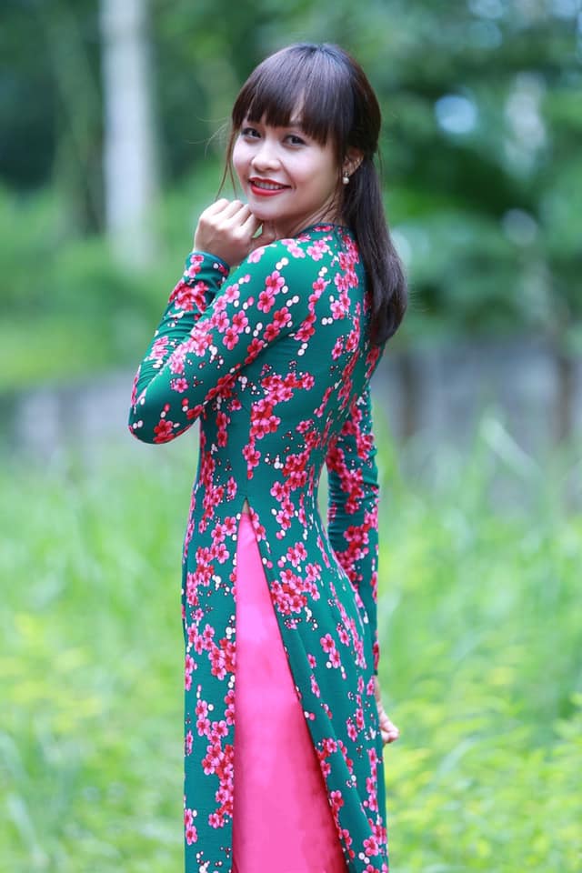 Võ Hạ Trâm kêu gọi quyên góp cho quỹ hỗ trợ người dân Ấn Độ giữa khó khăn vì dịch Covid-19 Chị Lâm Ánh Ngọc, chủ tài khoản thiện nguyện mang tên 'Phụng sự' kêu gọi đóng góp giúp người dân Ấn Độ.