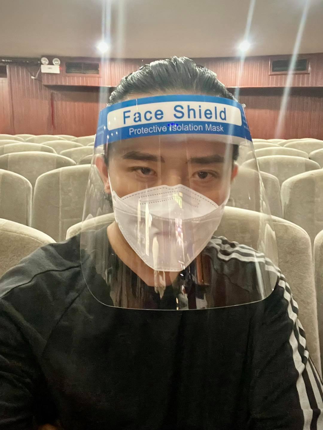 MC Trấn Thành đã yêu cầu Hari Won quay lại clip trăn trối đề phòng rủi ro khi tiêm vắc xin Covid-19