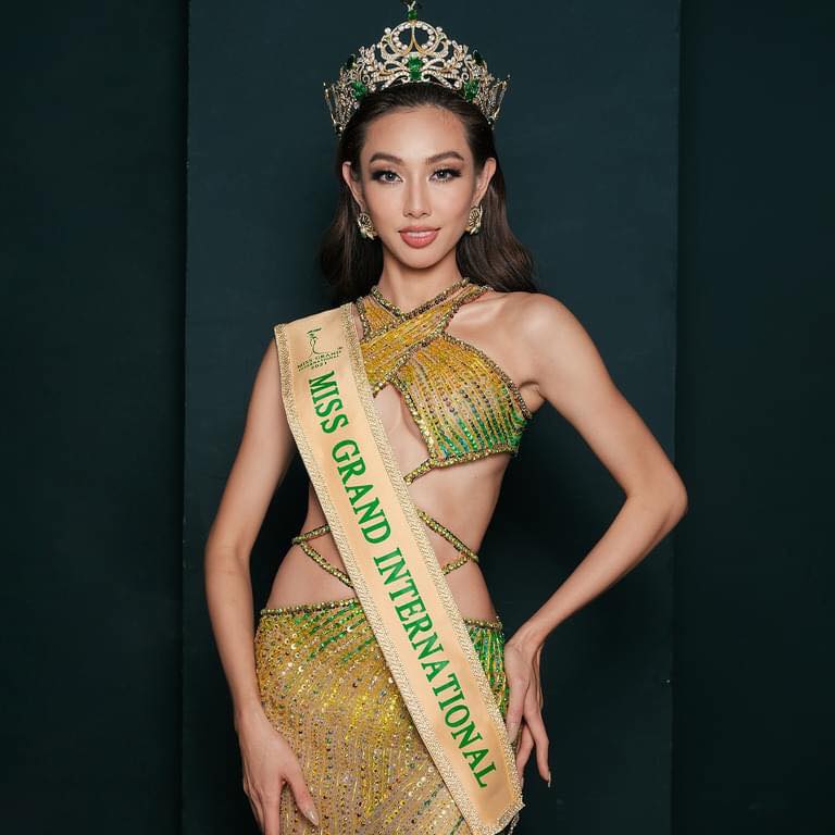 Thùy Tiên đăng quang 'Miss Grand International 2021' vô cùng xứng đáng.