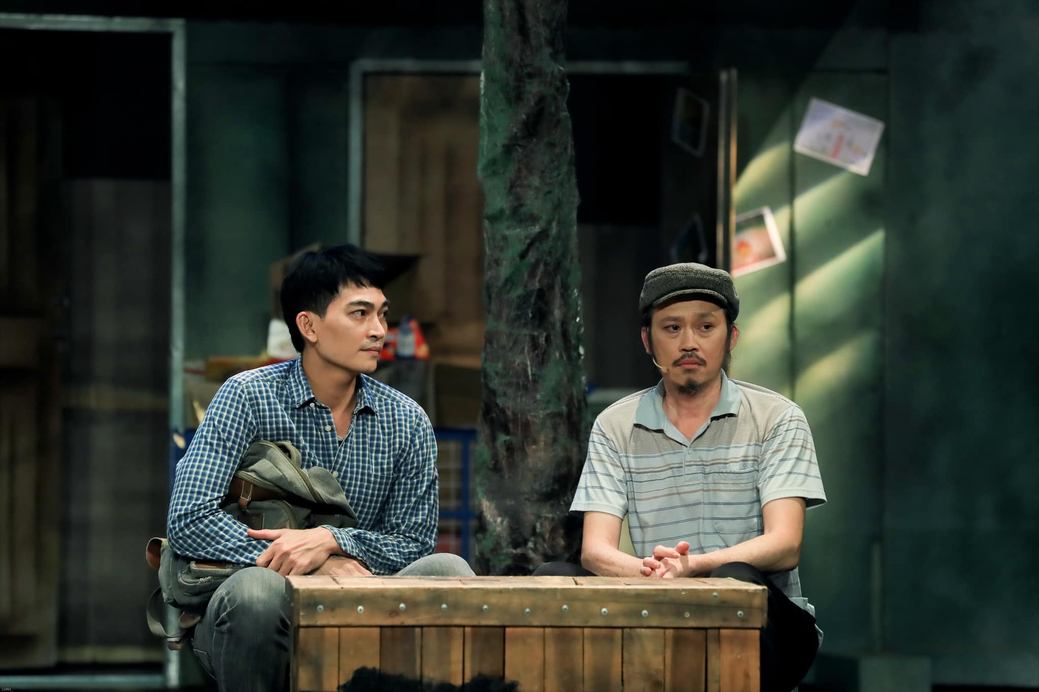 Loạt hình NSUT Hoài Linh trên sân khấu kịch ngày trở lại: Thần sắc tươi tắn, diễn xuất thần - ảnh 3