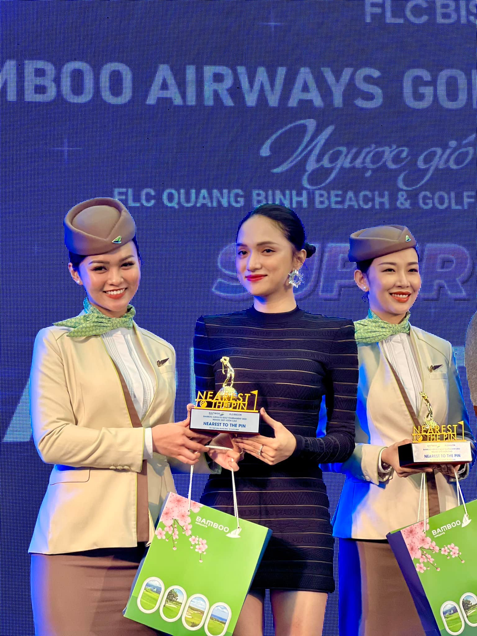 Hương Giang giành giải 'Nearest to the pin' sau 1 năm chơi Goft.