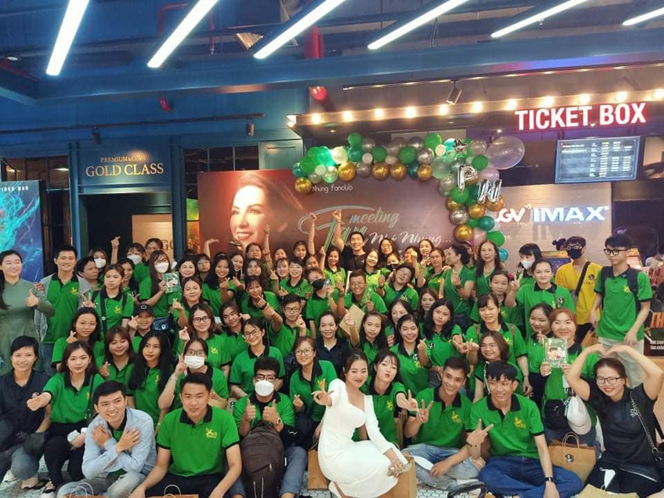 Fan Phi Nhung tự tổ chức off fan 3 miền theo nguyện ước của cố ca sĩ để chúc mừng sinh nhật thần tượng