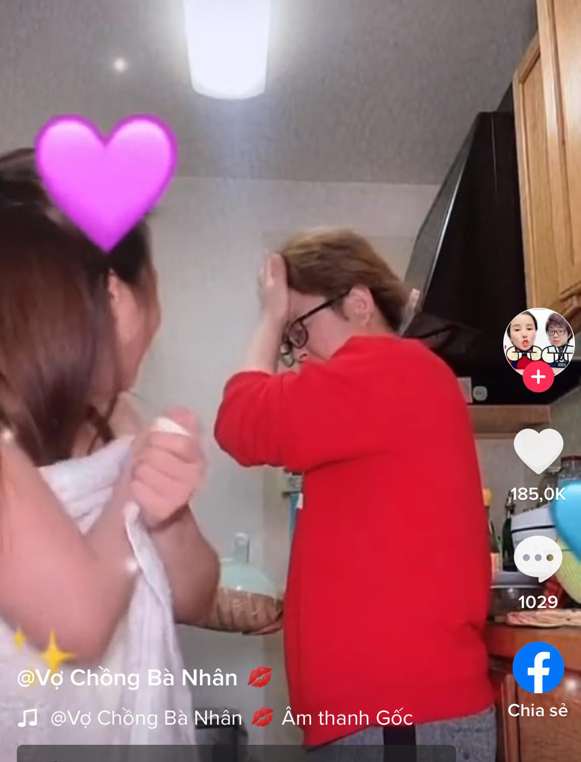 Bà Nhân Vlog lột đồ trước camera, phản ứng của chồng Nhật khiến fan cười ngất