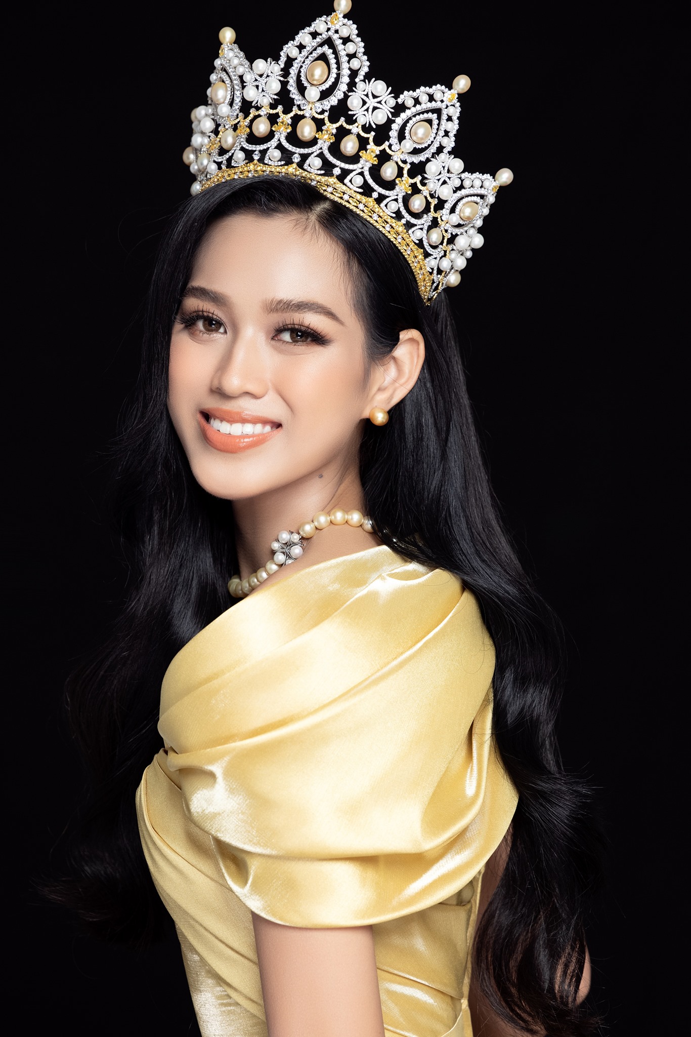 Đỗ Thị Hà được dự đoán lọt Top 10 Miss World 2021 - ảnh 2