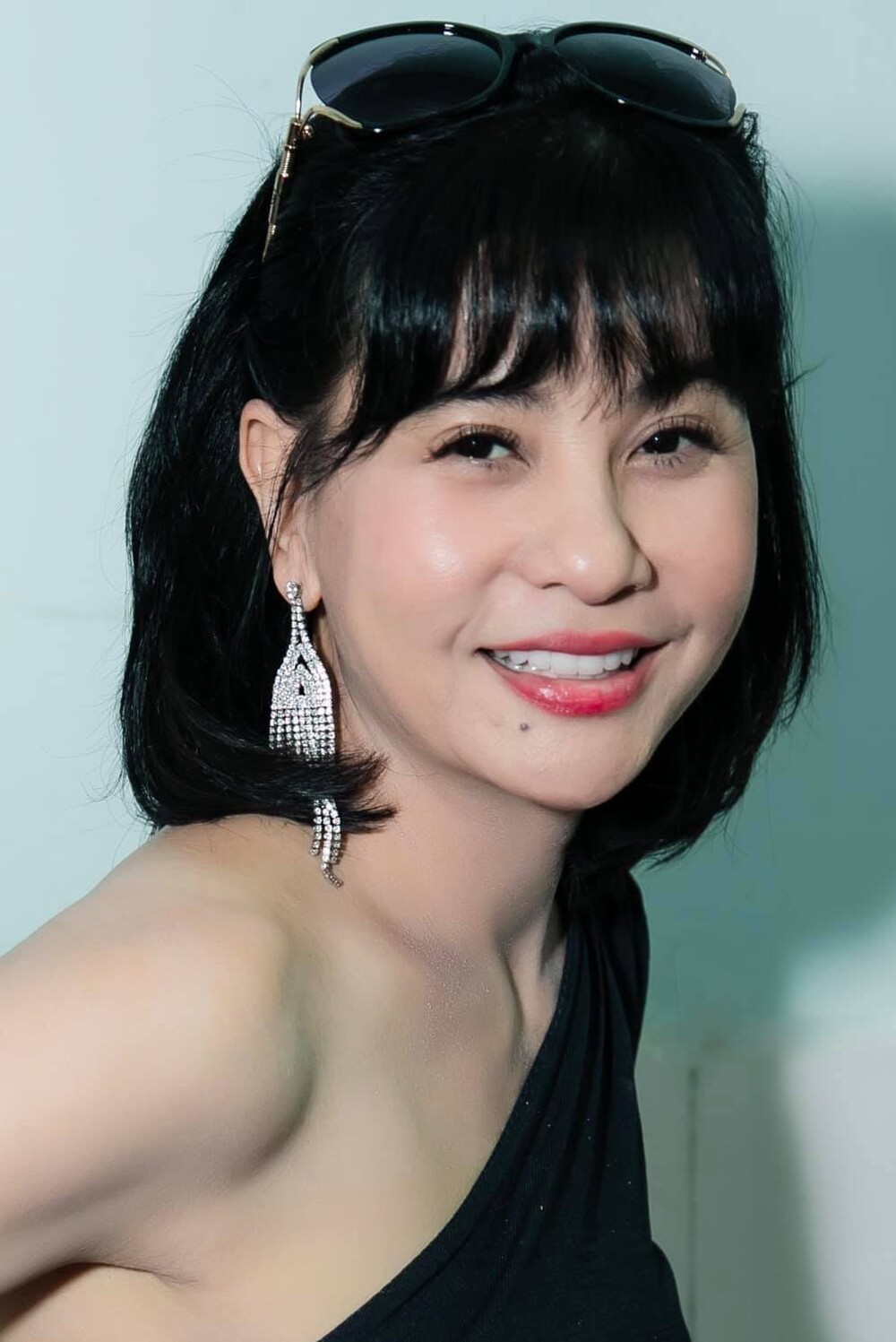 Nghệ sĩ Việt Anh xuất hiện thân thiết bên hội bạn thân của Trấn Thành sau ồn ào với Cát Phượng